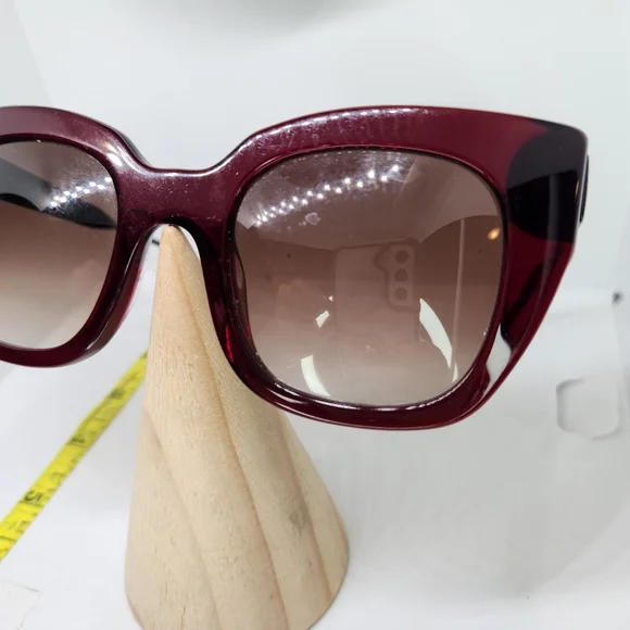 Thierry Lasry Swingy 509 Dark Red W Black Arms Sunglasses 140 Handmade in France Thierry Lasry Swingy 509 Dark Red W Black Arms Sunglasses  main image 3